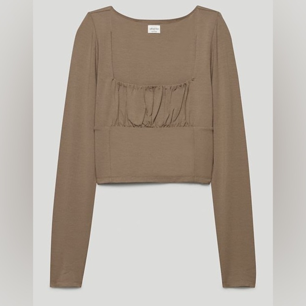 Aritzia Wilfred Free Orbit Long Sleeve